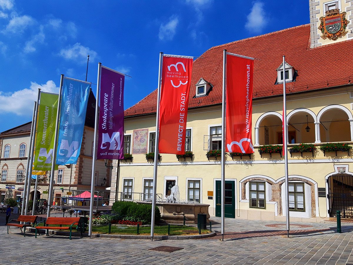 Altes Rathaus am Schrannenplatz in Mödling